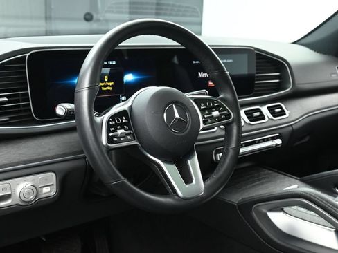 Used 2022 Mercedes-Benz GLS 450 4MATIC image 31