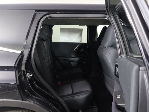 New 2026 Mitsubishi Outlander ES image 30