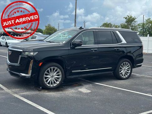 Used 2022 Cadillac Escalade Premium Luxury AWD/4WD image 2