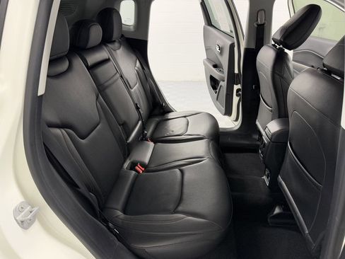 Used 2018 Jeep Compass Limited w/ Navigation Group image 12