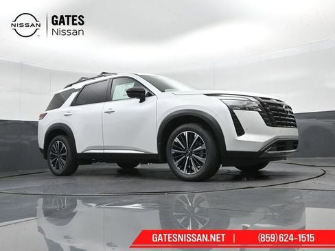New 2026 Nissan Pathfinder Platinum image 45
