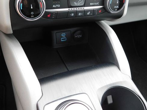 Used 2023 Ford Escape Active AWD/4WD image 37