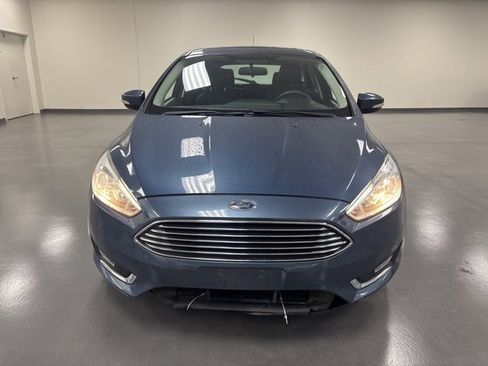 Used 2018 Ford Focus Titanium image 2