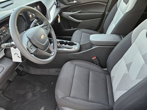 New 2026 Chevrolet Trax LS w/ LS Convenience Package FWD image 14