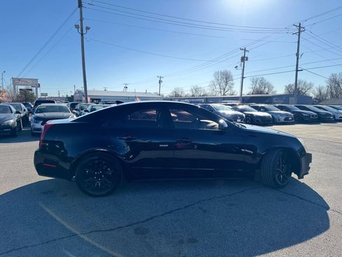 Used 2011 Cadillac CTS Luxury image 2