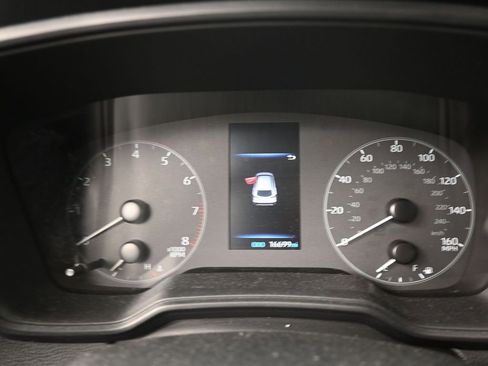 Used 2024 Toyota Corolla Cross LE FWD image 11