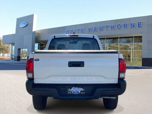 Used 2020 Toyota Tacoma SR RWD image 5