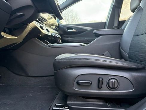 Certified 2024 Buick Envista Preferred w/ Convenience I Package image 28