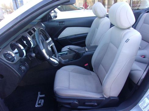 Used 2013 Ford Mustang GT w/ Security Pkg RWD image 11