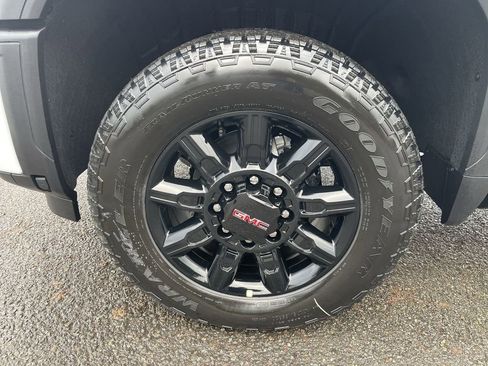 New 2026 GMC Sierra 3500 AT4 w/ AT4 Premium Plus Package image 34