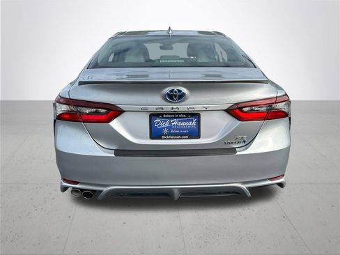 Used 2023 Toyota Camry SE FWD image 8