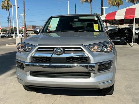 Used 2021 Toyota 4Runner Limited AWD/4WD image 2
