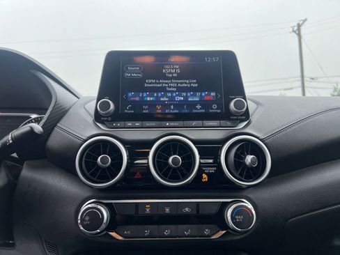 Used 2025 Nissan Sentra SV image 18