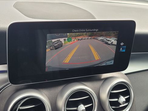 Used 2020 Mercedes-Benz GLC 300 image 20