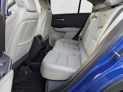 Used 2023 Cadillac XT4 Premium Luxury image 17