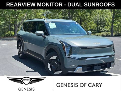 Used 2024 Kia EV9 Wind AWD/4WD image 1