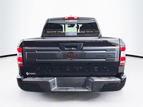Used 2025 Nissan Frontier PRO-4X AWD/4WD image 6