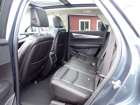 Used 2019 Cadillac XT5 Premium Luxury FWD image 9