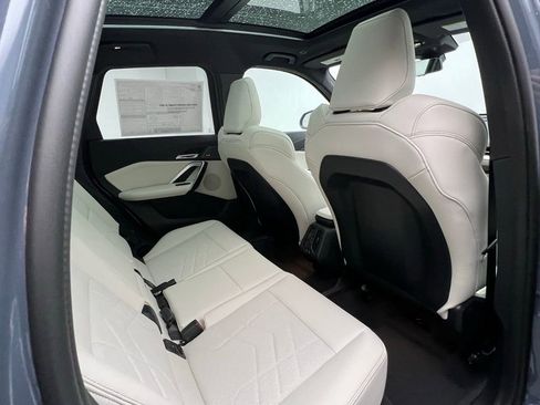 Used 2026 BMW X1 xDrive28i w/ Technology Package AWD/4WD image 8