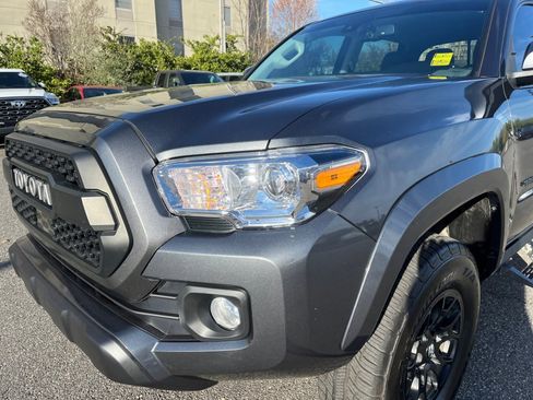 Certified 2022 Toyota Tacoma SR5 w/ Technology Package image 26