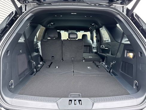 New 2026 Ford Explorer ST-Line image 6