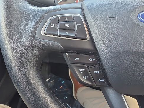 Used 2018 Ford EcoSport Titanium image 16