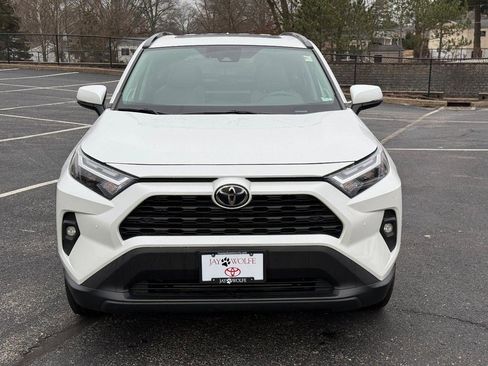 Used 2023 Toyota RAV4 XLE Premium image 11