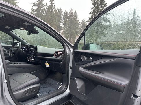 New 2026 Chevrolet Blazer EV RS image 11