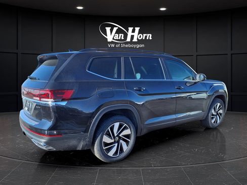 New 2026 Volkswagen Atlas SE image 3