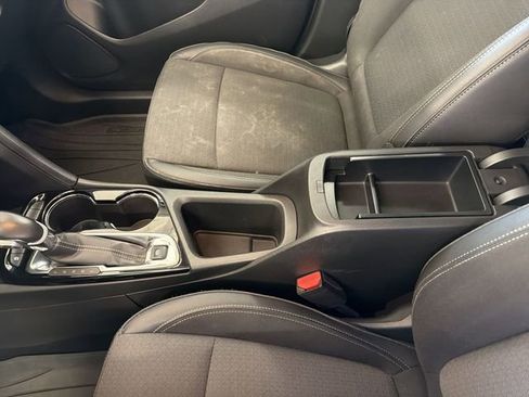 Certified 2021 Buick Encore GX Preferred w/ Sport Touring Package FWD image 22
