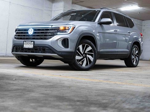 New 2026 Volkswagen Atlas SE image 1
