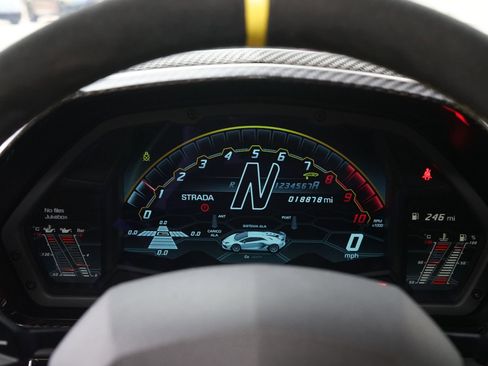 Used 2019 Lamborghini Aventador SVJ image 28