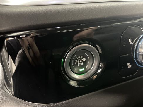 Used 2023 GMC Sierra 1500 Elevation image 17