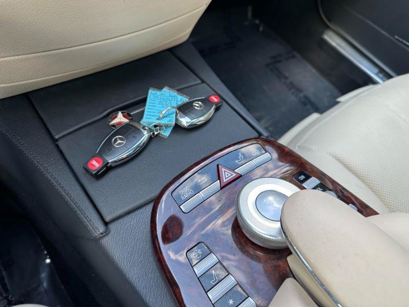 Used 2007 Mercedes-Benz S 550 4MATIC image 38