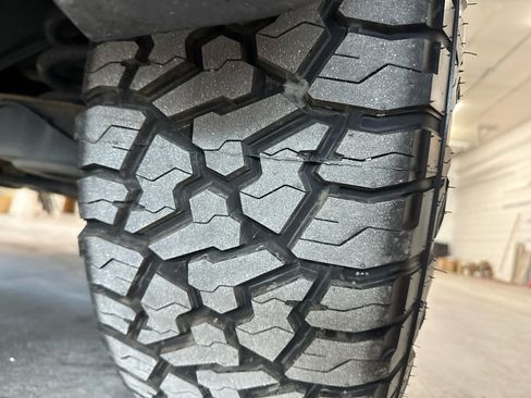 Used 2020 Nissan Armada SL image 66