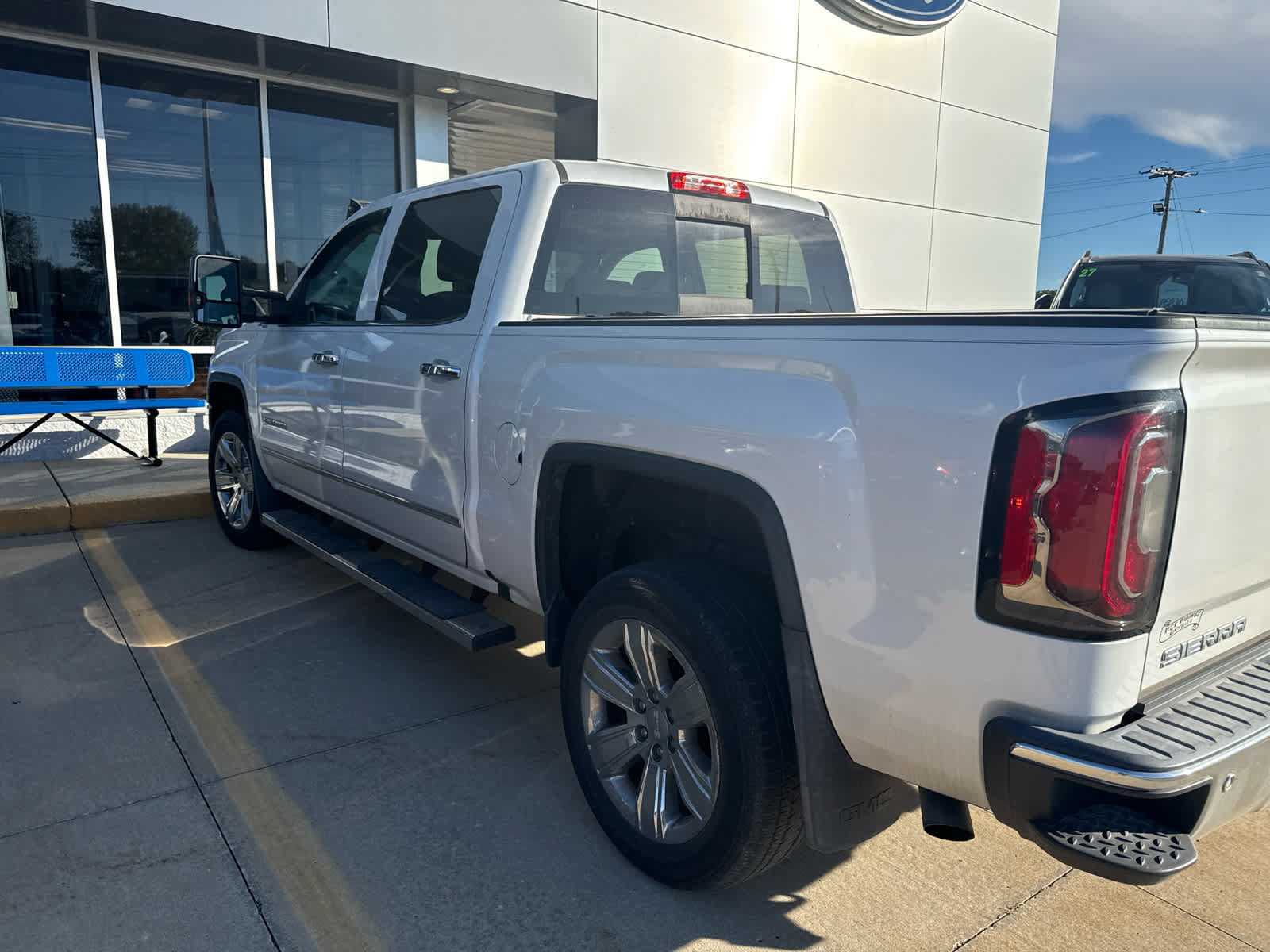 Used 2016 GMC Sierra 1500 SLT AWD/4WD image 8