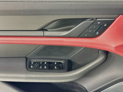 Certified 2022 Porsche Taycan GTS AWD/4WD image 11