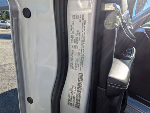 Used 2022 Jeep Grand Cherokee L Overland w/ Luxury Tech Group IV image 25