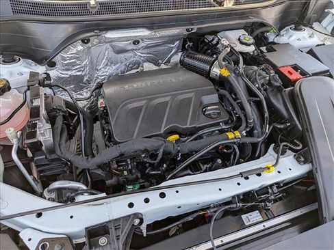 Used 2025 Chevrolet Trax ACTIV w/ Driver Confidence Package image 21