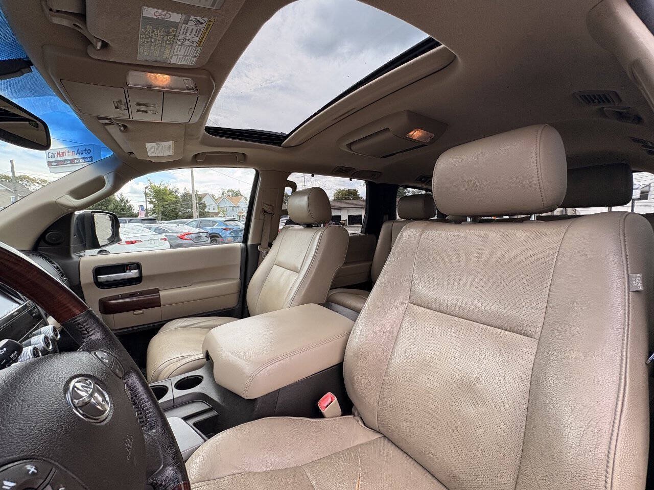 Used 2011 Toyota Sequoia Platinum AWD/4WD image 15