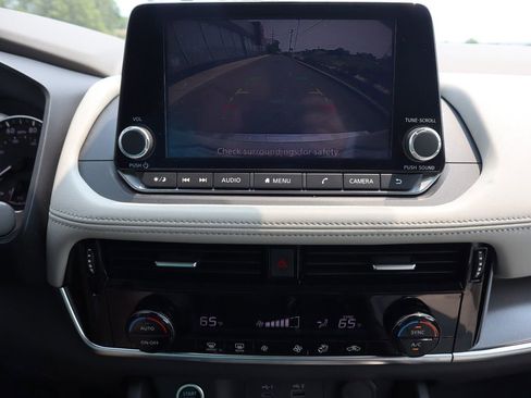 Certified 2022 Nissan Rogue SV AWD/4WD image 24