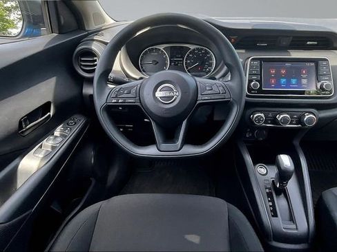 Used 2025 Nissan Kicks Play S FWD image 8