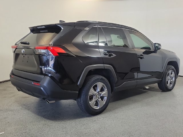 Used 2024 Toyota RAV4 XLE w/ Convenience Package FWD image 7