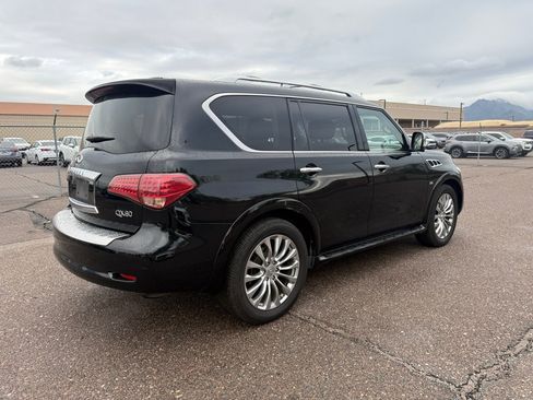 Used 2016 INFINITI QX80 2WD w/ Deluxe Technology Package image 3