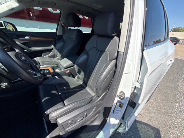 Used 2021 Audi Q5 Prestige w/ Prestige Package AWD/4WD image 5
