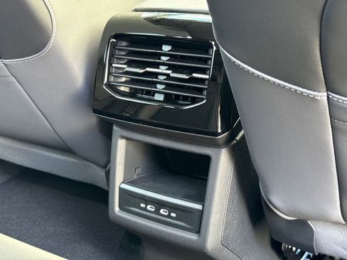 New 2025 Volkswagen ID.4 Pro S image 28