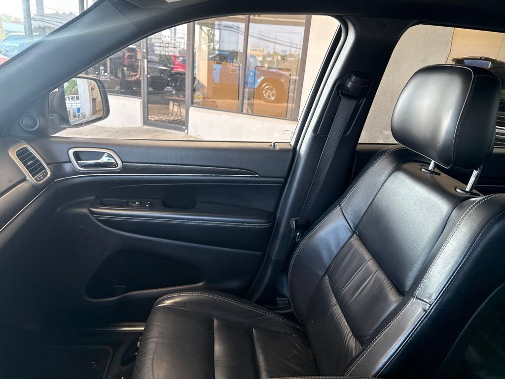 Used 2015 Jeep Grand Cherokee Limited AWD/4WD image 27