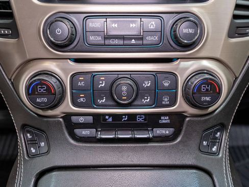Used 2018 GMC Yukon XL Denali w/ Denali Ultimate Package AWD/4WD image 25