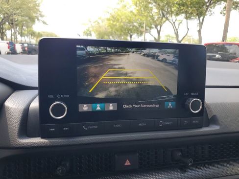 Used 2024 Honda CR-V EX image 23