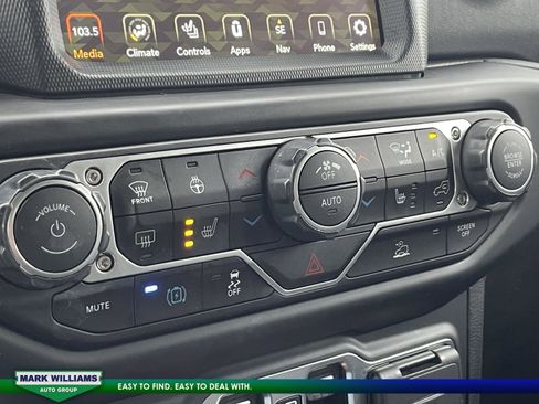 Used 2022 Jeep Wrangler Unlimited Sahara w/ Cold Weather Group image 25